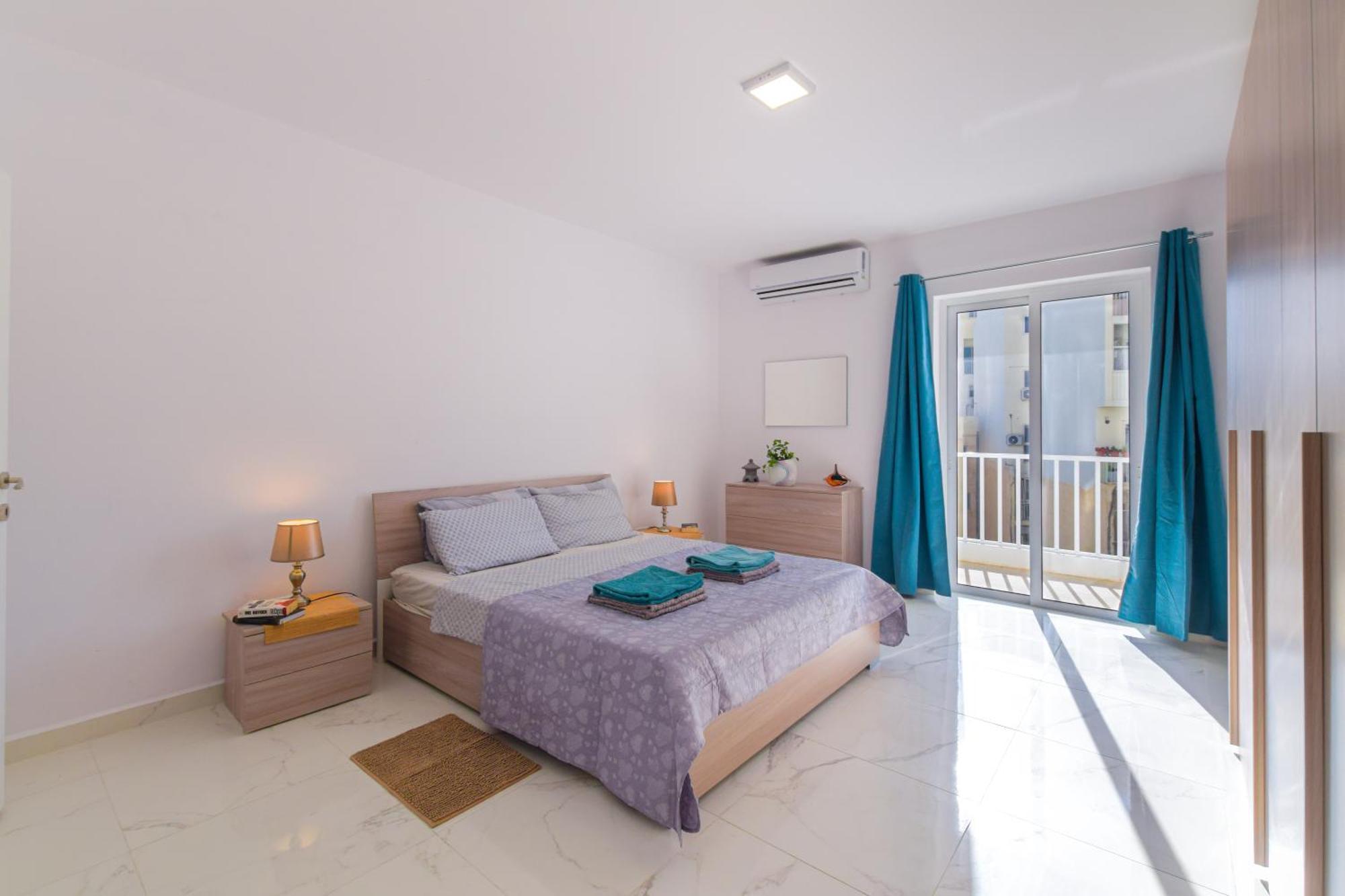 Apartment Brand New 3 Bdr 2 Bth B10