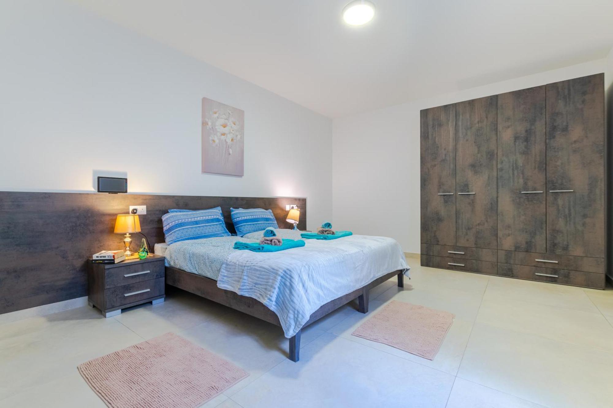 Brand New 3 Bdr 2 Bth B10 Apartment