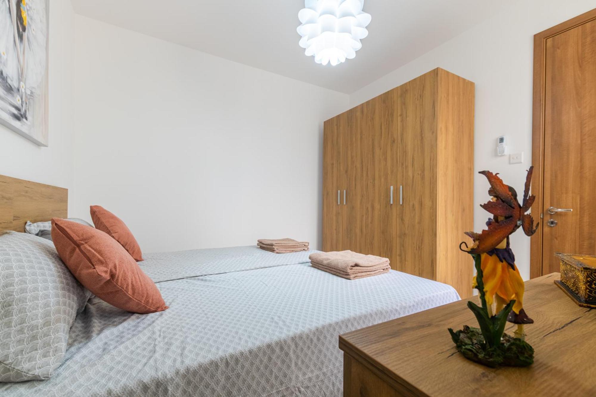 Brand New 3 Bdr 2 Bth B10 Apartment St. Paul's Bay
