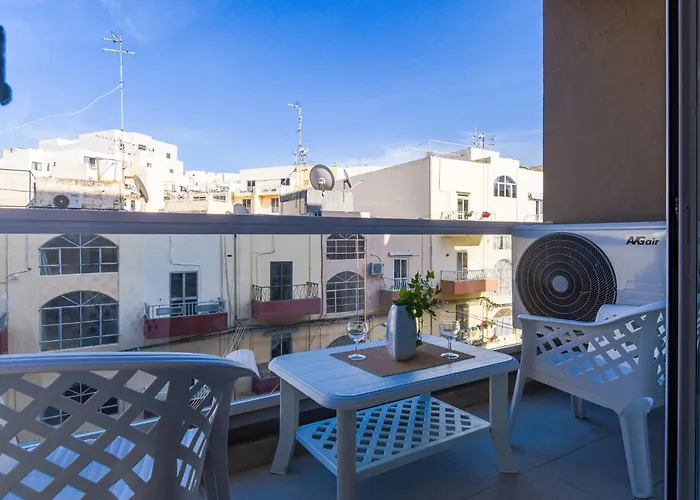 Brand New Apartment 3 Bdr 2 Bth B10
