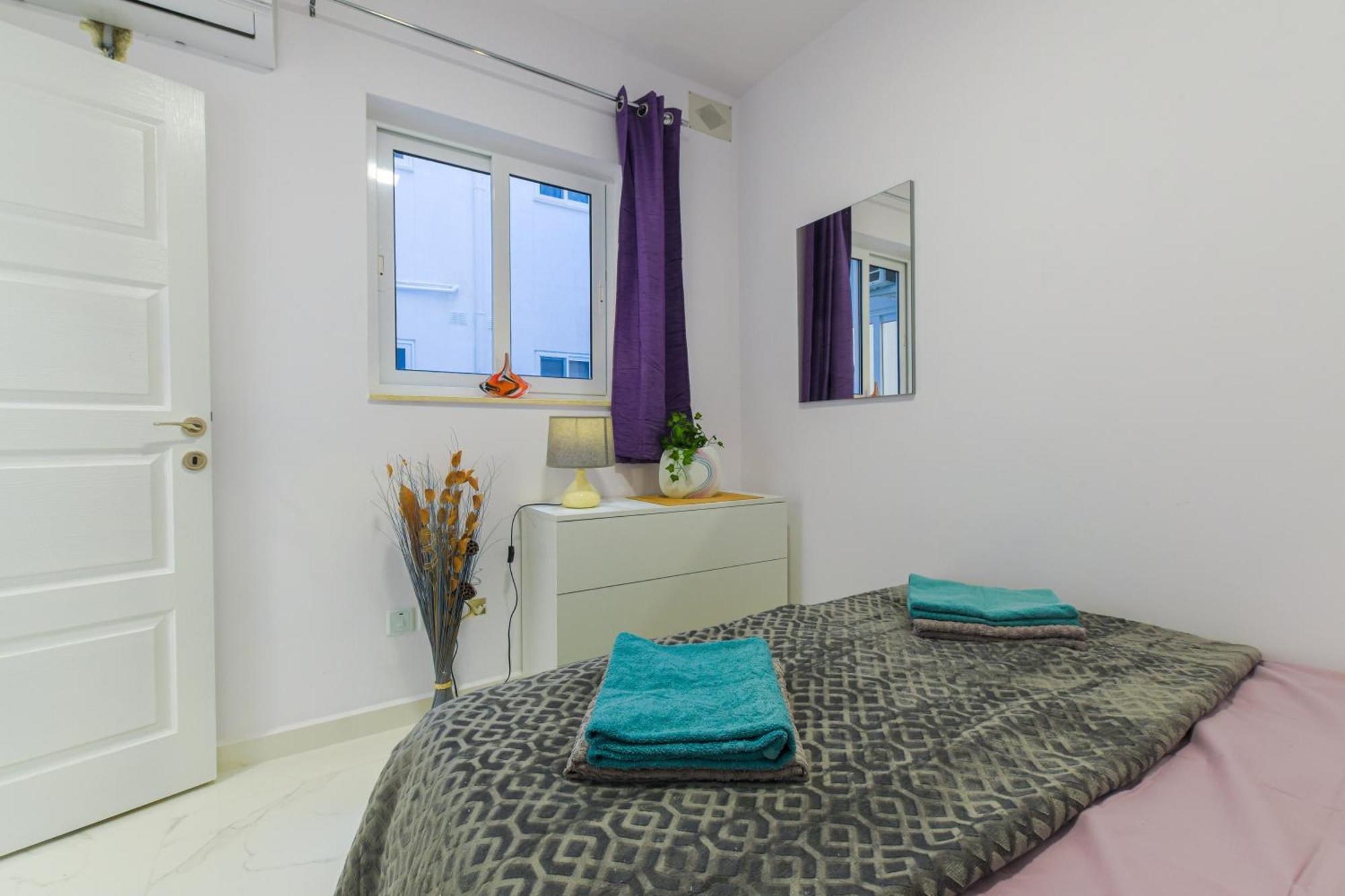 Appartement Brand New 3 Bdr 2 Bth B10 *